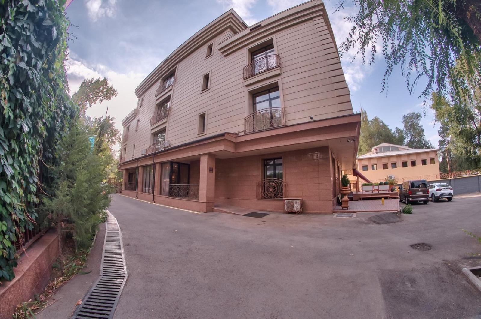 City Stay Апарт-Отель Алматы エクステリア 写真
