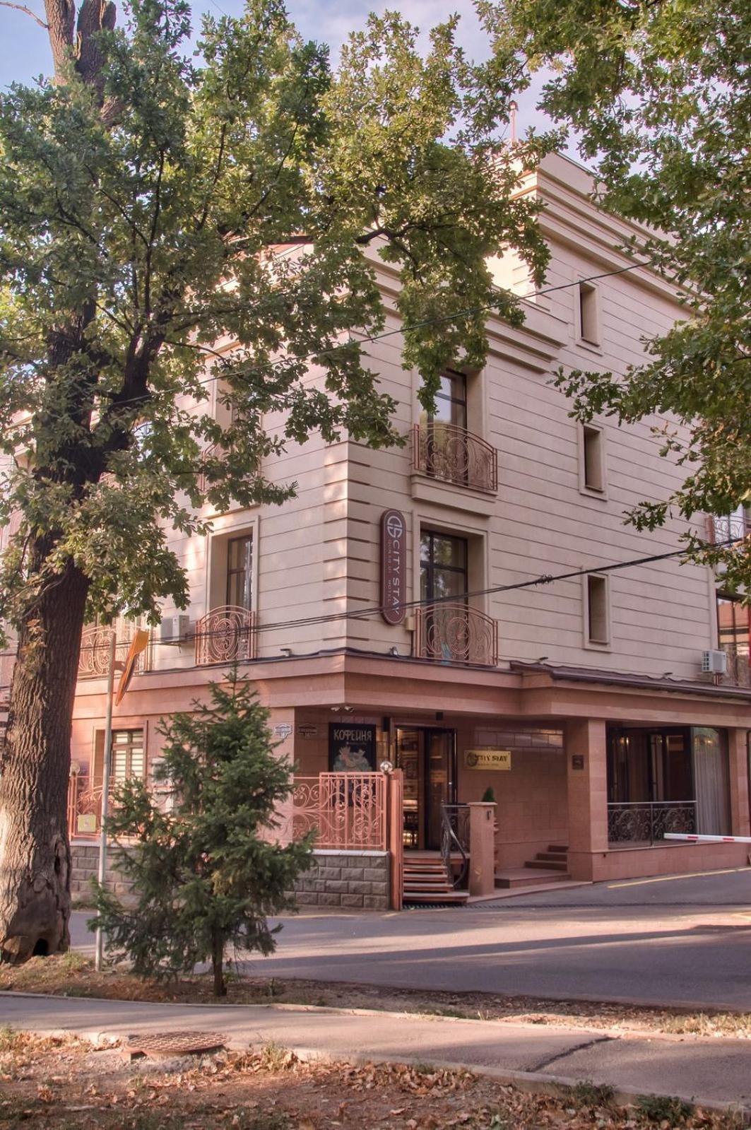 City Stay Апарт-Отель Алматы エクステリア 写真